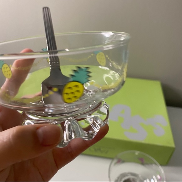 NWT SET OF 5 CUTE GLASS ICE CREAM CUPS - Picture 5 of 8